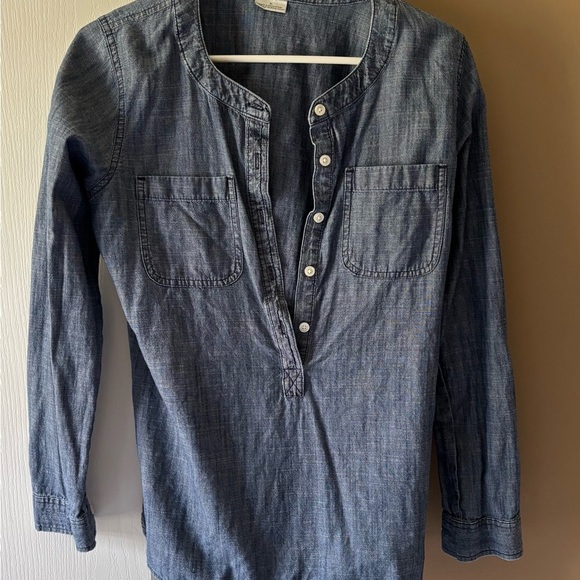 Van Heusen Denim Blue Women's Button Down Shirt - Picture 3 of 6